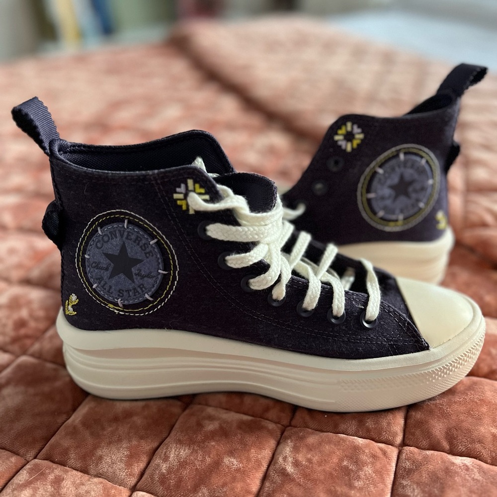Never Worn Converse -Deep Purple Platforms